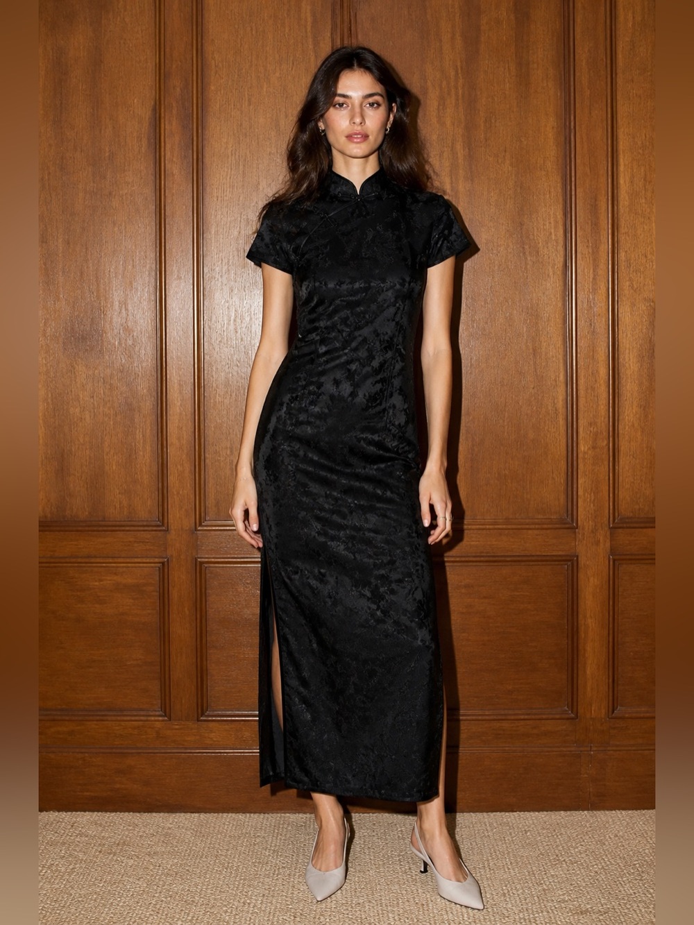 Chinese NWOT Satiny both sides slits Texture Maxi Dress with side top zipper.